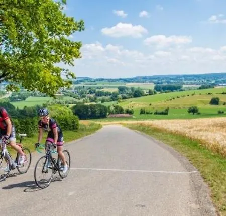Hébergement de vacances 6-pers Vakantiebungalow In Het Heuvelland Simpelveld